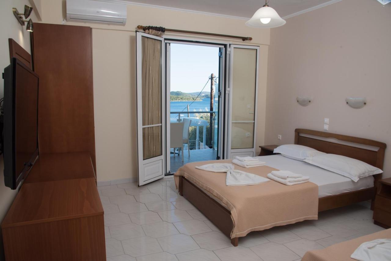 Oasis Hotel Perigiali Eksteriør billede