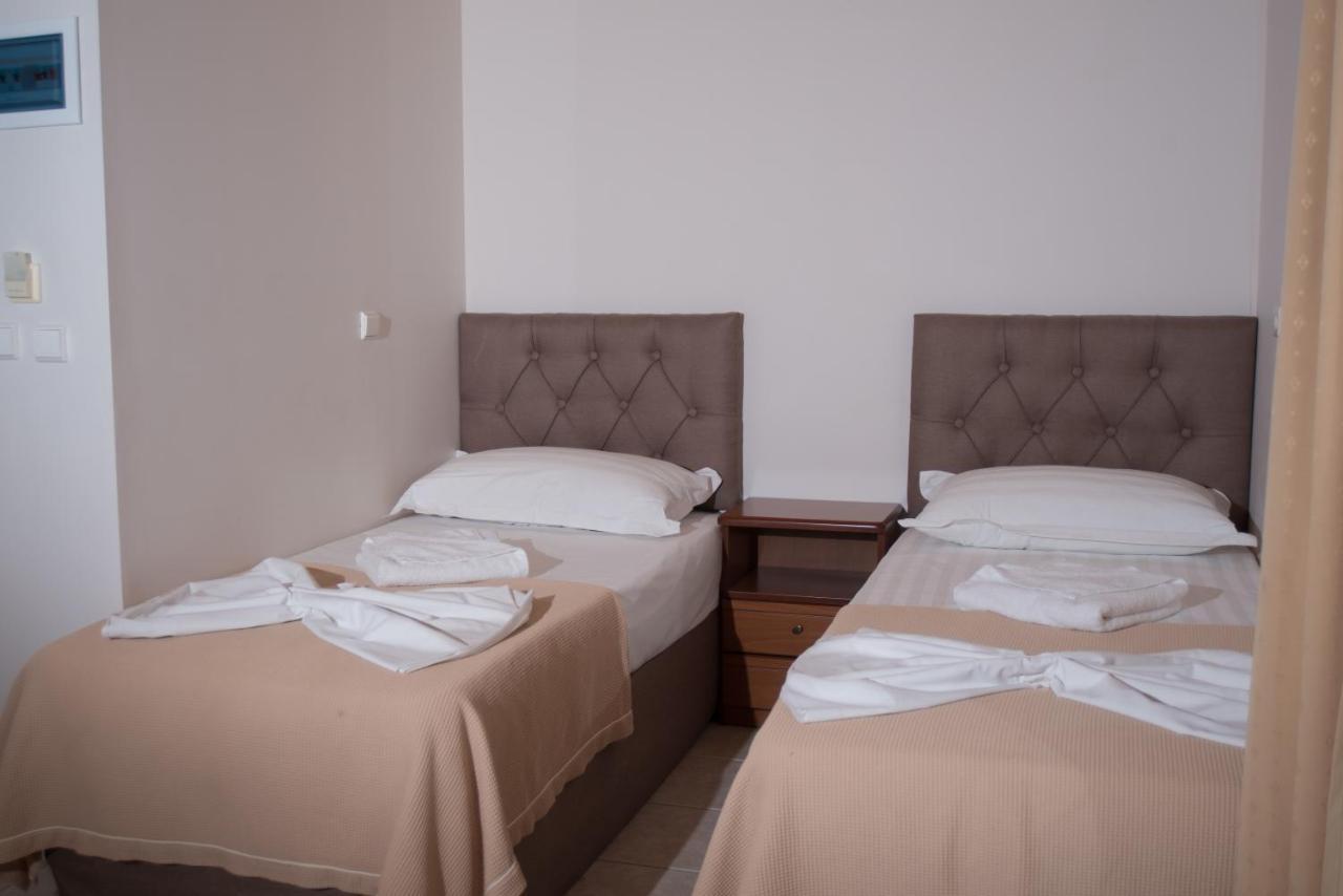 Oasis Hotel Perigiali Eksteriør billede
