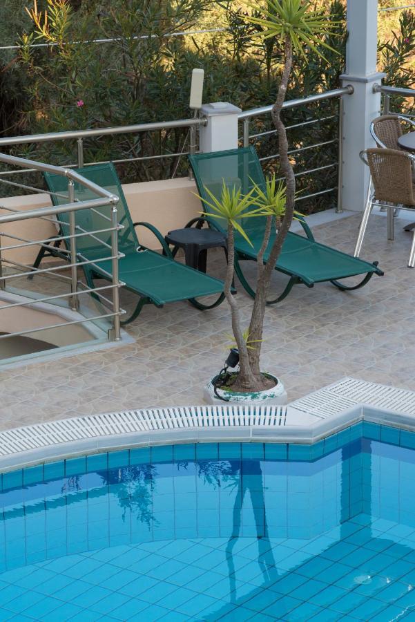 Oasis Hotel Perigiali Eksteriør billede