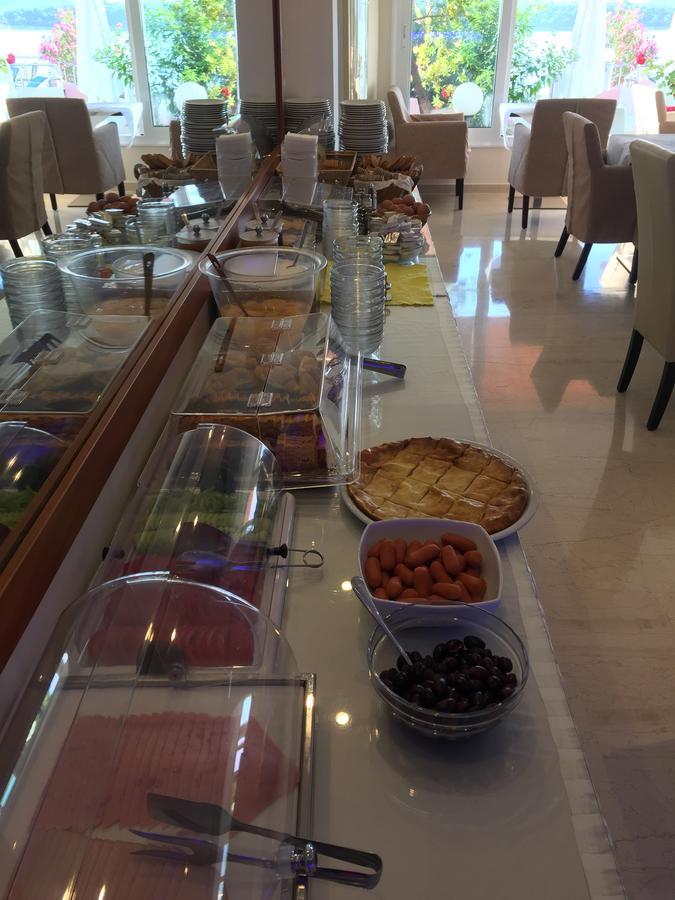 Oasis Hotel Perigiali Eksteriør billede